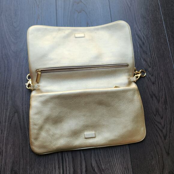 Tory Burch Reva Gold Clutch with detachable
chain - Picture 3 of 8